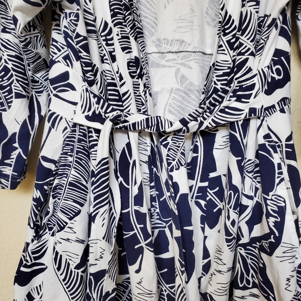 Baby Be Mine Maternity Leaf Pattern Robe.  Size S/M - Picture 2 of 6
